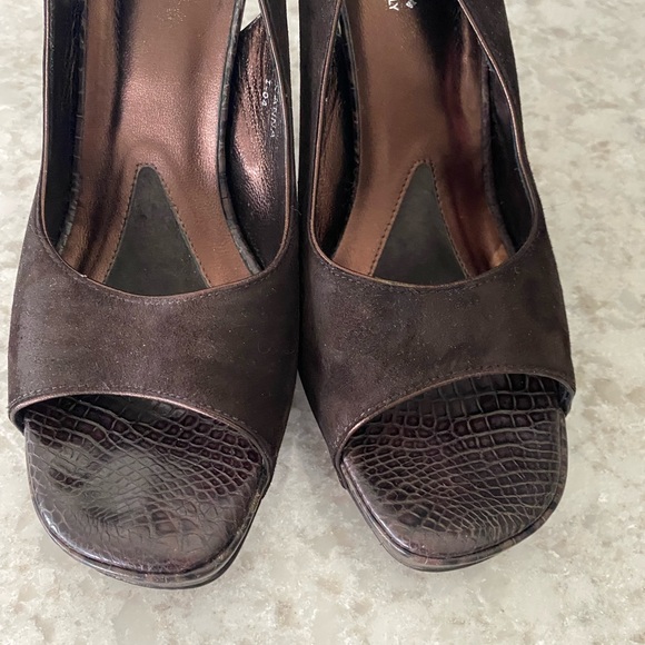 Donald Pliner Couture sling back heels. - Picture 6 of 7